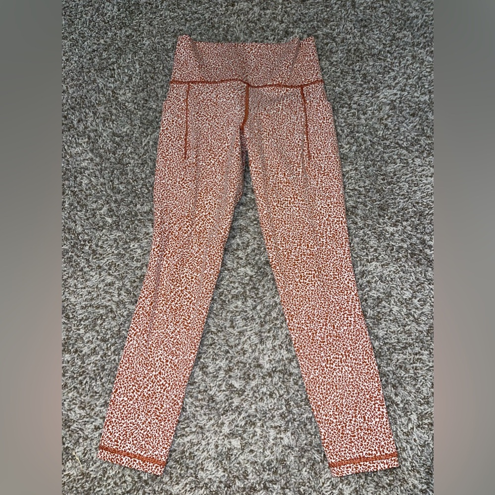 Athleta salutation stash textured tight